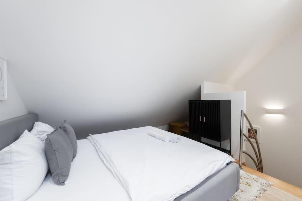 B.O.B. Klimentska Apartman Prága Kültér fotó